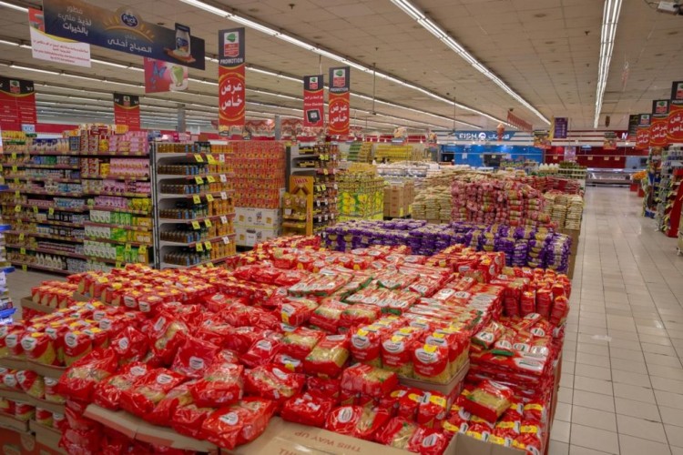 التجارة: وفرة عالية في السلع والمنتجات الرمضانية وبدائلها في مختلف الأسواق