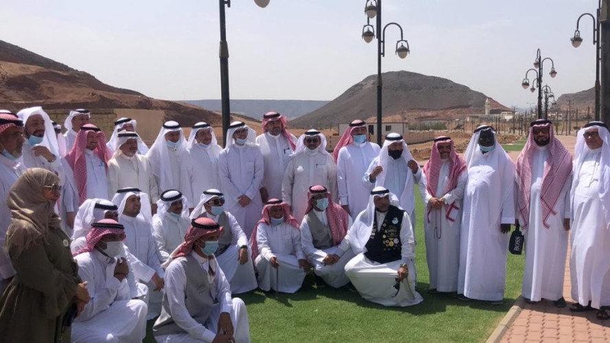 اعضاء لمسة وفاء يزورون عسفان ويتعرفون على تأريخها وآثارها