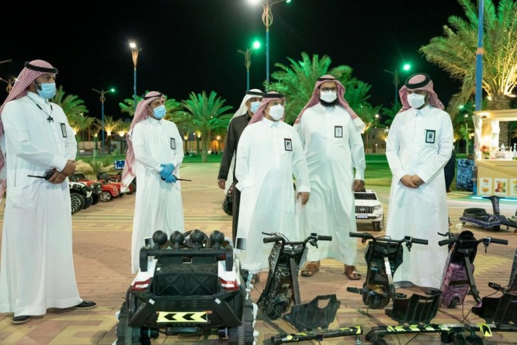 أمين الجوف يتفقد مستوى الالتزام بالإجراءات الاحترازية للحد من انتشار فيروس كورونا في المنشآت التجارية والمنتزهات والحدائق