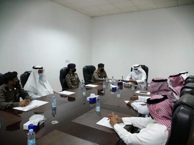 محافظ أبو عريش يرأس اجتماع الإدارات المعنية استعدادًا لشهر رمضان المبارك