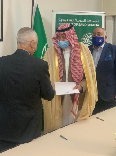 السفير نايف بن بندر يدشن برنامج هدية خادم الحرمين الشريفين من التمور للأردن