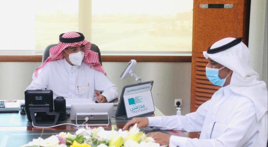 “تعليم تبوك”: الحساب البنكي للطالب والطالبة يضمن استمرار صرف المكافآت والإعانات