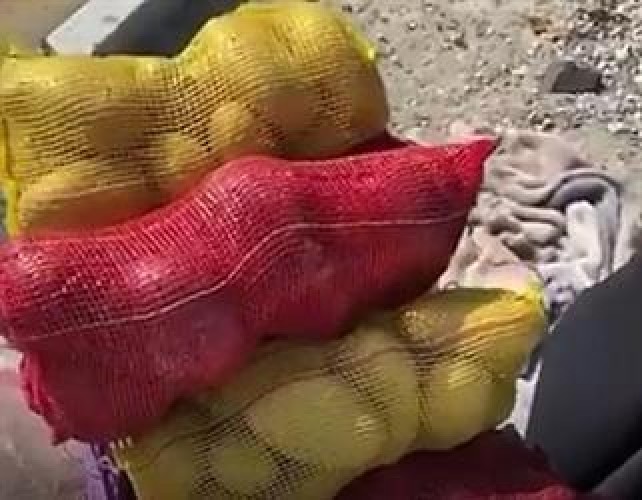 بعد تفاعل نائب أمير المنطقة الشرقية معها .. بالفيديو: أول تعليق من بائعة الخضار المتنمر عليها