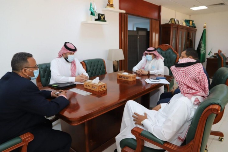 وفد من مدينة الملك فهد الطبية يزور جامعة الجوف ويبحث سبل التعاون مع معهد البحوث والاستشارات