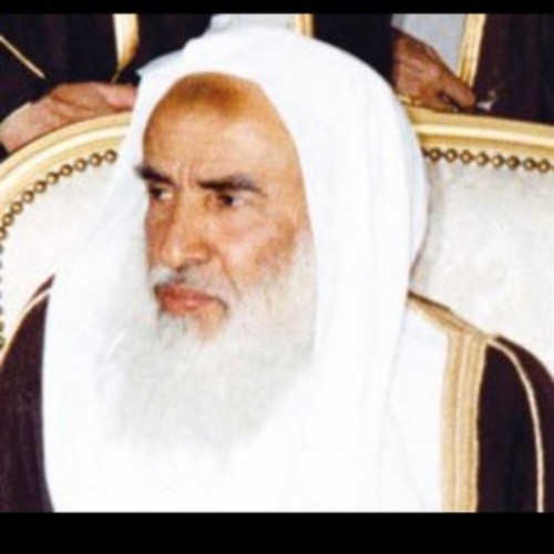 ابن الشيخ العثيمين يقترح على والده أن يلغي درس الفجر بسبب وعكة شديدة أصابته .. هكذا كان رد الأخير! – فيديو