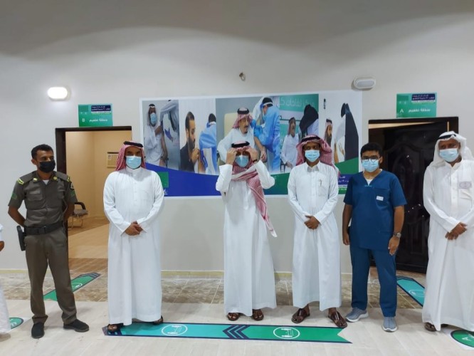 بمشاركة متطوعون ومتطوعات مستشفى صامطة العام  تُعزز برنامجها الرقابي على المجمعات التجارية