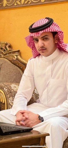 الرشيدي ينال الماجستير بتقدير ممتاز