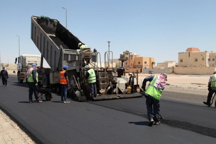 رئيس بلدية محافظة القريات يتفقد مشاريع البلدية الخدمية والتطويرية القائمة والجاري تنفيذها