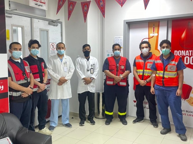 الهلال الأحمر بالباحة ينظم مبادرة ( دمك حياة )