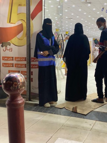 بمشاركة متطوعون ومتطوعات بلدية صبيا تُعزز برنامجها الرقابي على المجمعات التجارية