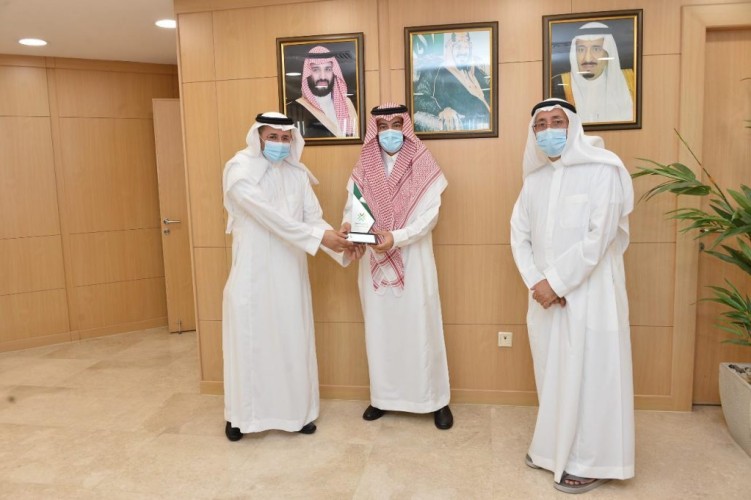 الحوار الوطني بالشرقية يُكرم جامعة الإمام عبدالرحمن الفيصل لاختتام الموسم الخامس من برنامج نسيج