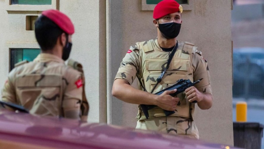 القبض على 4 مروِّجين للحشيش والإمفيتامين بعسير