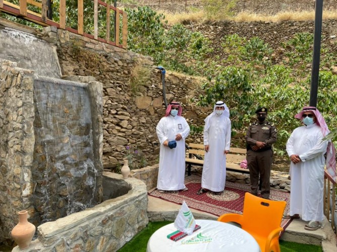 محافظ الداير» يدشن مشاريع تطويرية وصناعات تحويلية بـ«مزرعة المالكي الشرقة»