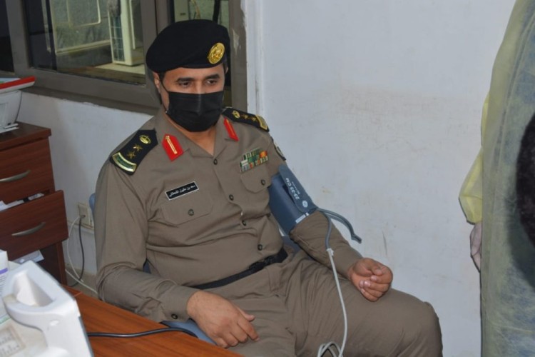 “شرطة صامطة” تنظِّم حملة تبرُّع بالدم لمنسوبيها