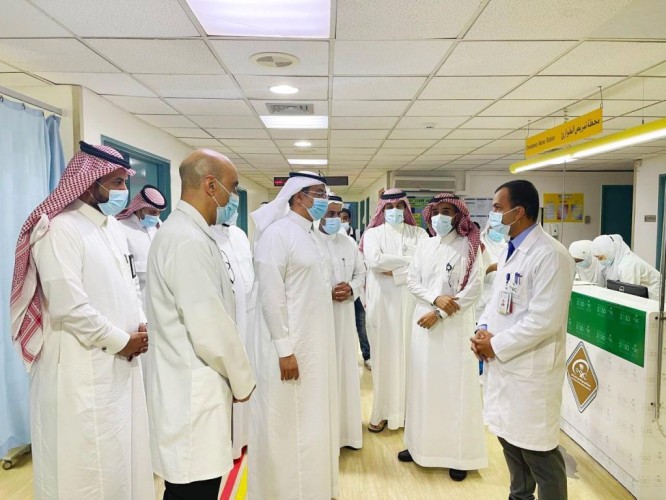 “التميمي” يتفقد مستشفيات “الأفلاج وحوطة بني تميم والحريق العام”