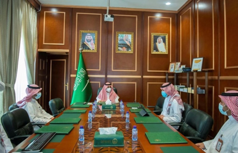 أمين الشرقية يناقش مشروع التحول من الأساس النقدي إلى أساس الاستحقاق المحاسبي