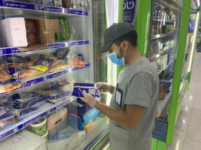 ‏ أمانة الشرقية تنفذ أكثر من 1600 جولة رقابية وتضبط أكثر من 100 مخالفة في الأسواق والمراكز التجارية أمس الاثنين