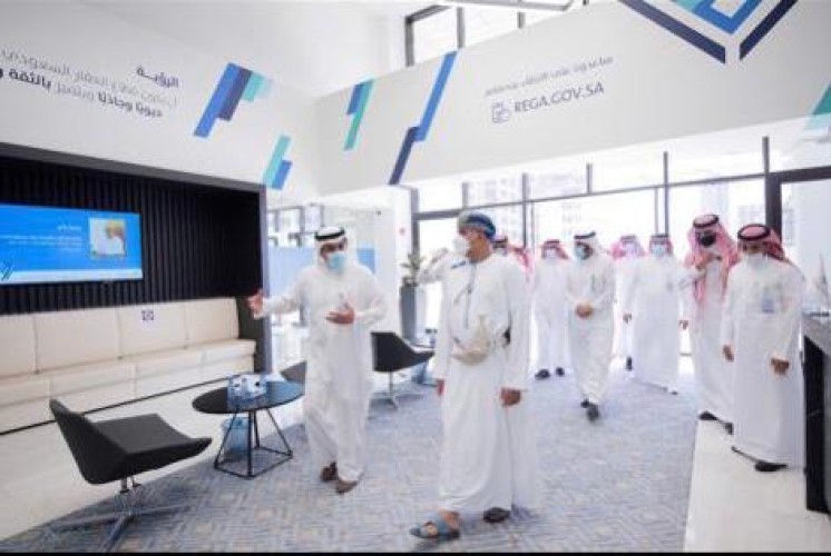 محافظ الهيئة العامة للعقار يستقبل وزير الإسكان والتخطيط العمراني العُماني