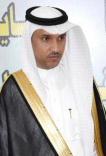 وكيل محافظة الطوال يعزي شيخ قرية النجامية في وفاة والدته