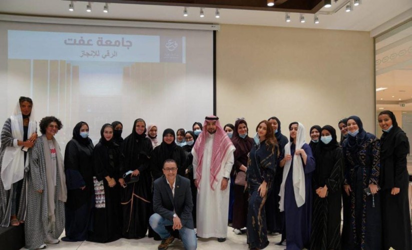 جامعة عفت ومؤسسة الجفالي تتوجان مؤسسة نرعاك الخيرية بجائزه المركز الأول في خدمه المرضى