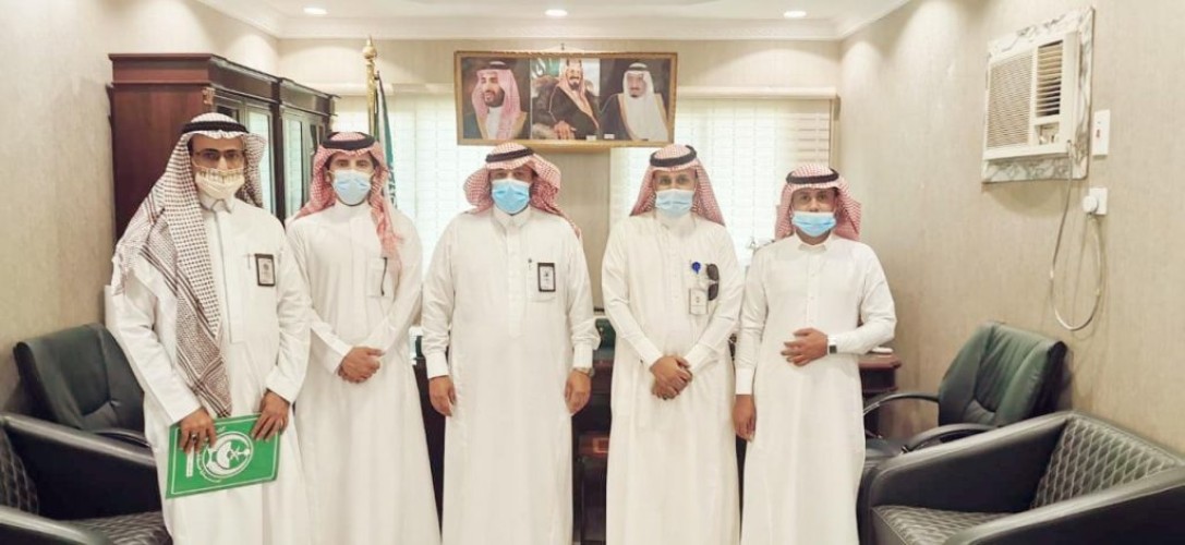 محافظ فيفاء يستقبل فريق الأمانة العامة للجنة الوطنية لمكافحة التبغ بمنطقة جازان
