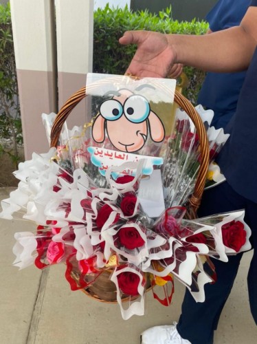 إرادة بجدة يعايد المرضى والزوار