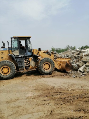 بلدية العالية تستنفر كافة جهودها خلال الحالة الماطرة التي تشهدها المنطقة