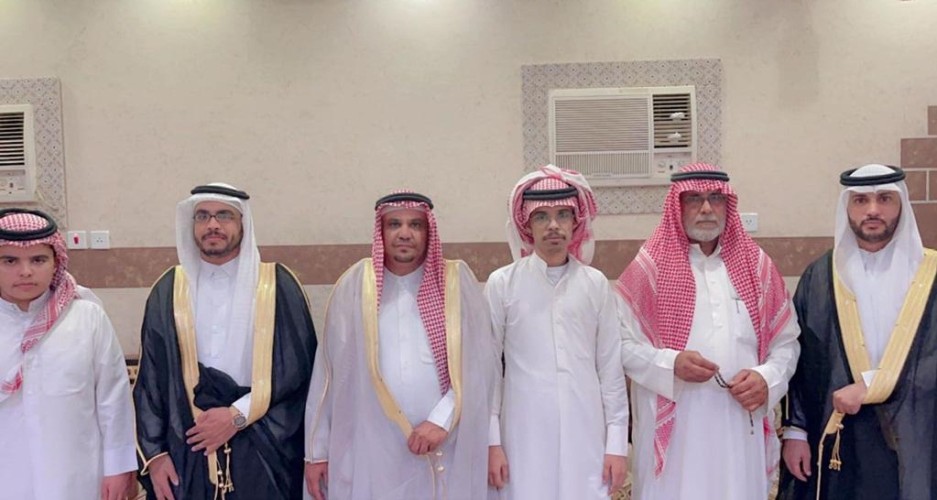 في ليلة بهيجة مباركة .. أبناء الشيخ صالح بن صلاح المظيبري يحتفلون بزواج اخوانهم “عبدالعزيز – عبدالكريم”