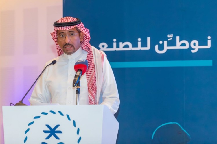 الخريف يعلن عن تفعيل أسلوب توطين الصناعة ونقل المعرفة كأحد أساليب التعاقد الحكومية المستحدثة