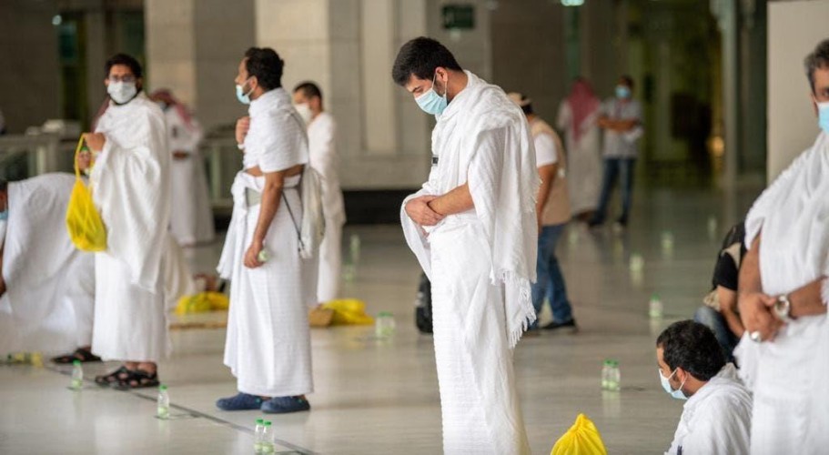 الحج والعمرة تدعو لمن صدرت لهم تصاريح الحج ضرورة مراجعة أقرب مركز لقاح كورونا .. وتكشف السبب!