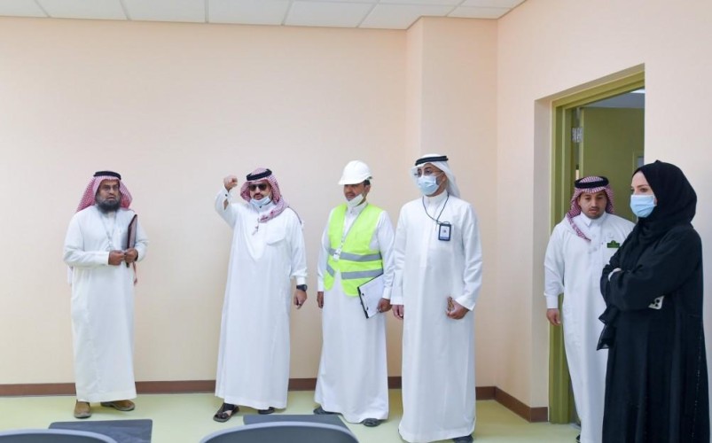 الأمير تركي بن طلال يتفقد المشروعات المنتهية والجاري تنفيذها في المدينة الجامعية بعسير