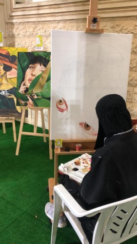 ركن الفن التشكيلي يبهر الزوار في  “ عروس الباحة ”