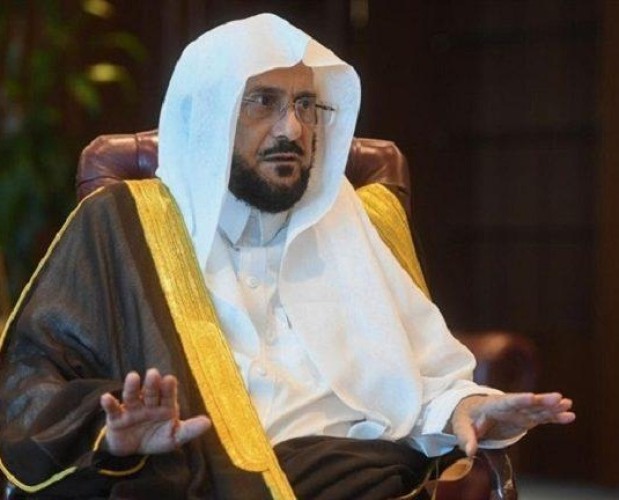 وزير الشؤون الإسلامية يوجه تعليمات هامة لمنسوبي المساجد من الأئمة والخطباء