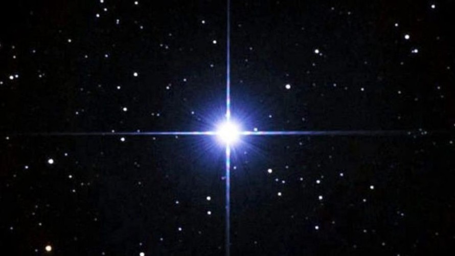 لماذا يهتم الناس بـ “نجم سهيل” ويترقبون ظهوره؟ .. عبدالعزيز الحصيني يُجيب! – فيديو