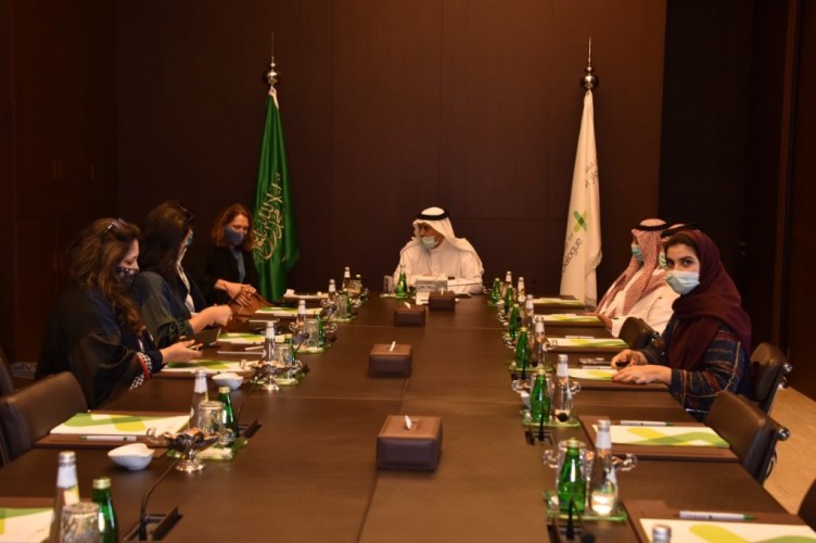 مركز الملك عبد العزيز للحوار الوطني يستقبل القائم بأعمال السفارة البريطانية