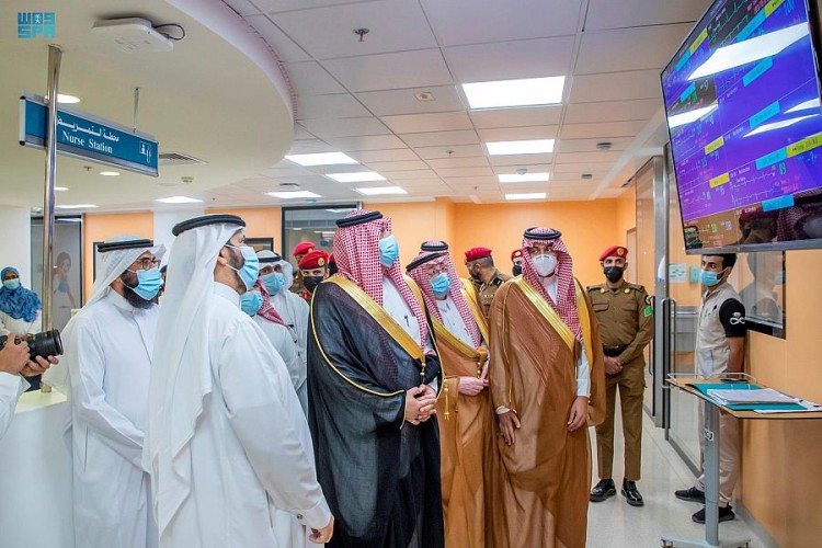سمو أمير منطقة حائل يفتتح أقسام العناية المركزة والطوارئ والعيادات الخارجية بمستشفى الولادة والأطفال بالمنطقة