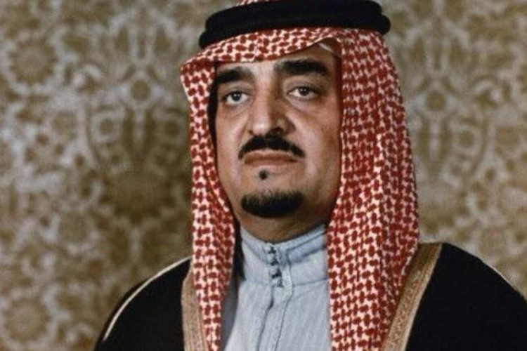 “يابو سعد صارت على أخوك غارات .. شهرين أقاسي من شديد الغرابيل”.. قصيدة لـ”الملك فهد” أرسلها للأمير فهد بن سعد أثناء مرضه في لندن قبل 58 عام