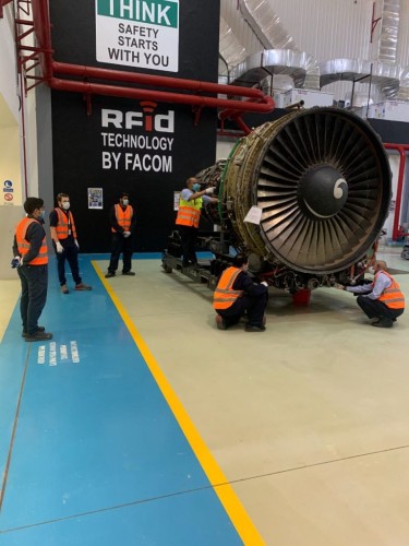 ” كلية علوم الطيران بالرياض” تحصد جائزتين عالميتين في قطاع الدفاع والطيران لعام 2021