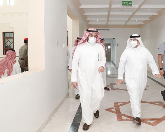 أمين منطقة الجوف يستعرض مع محافظ القريات جهود معالجة التشوه البصري وتطوير الخدمات البلدية