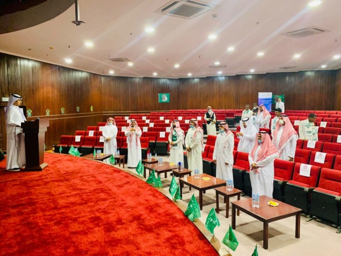 مبادرة فينا خير الوطنية تنفذ لوحة فنية بعنوان “وطن المجد”