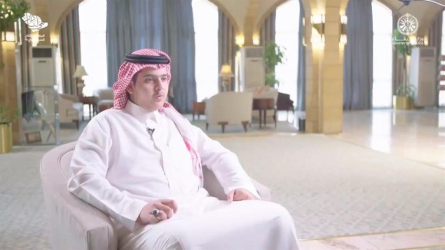 ابن الشهيد الرئيس رقباء سالم بن مهدي الشهري يبدي فخره واعتزازه لاستشهاد والده في سبيل الدفاع عن الوطن