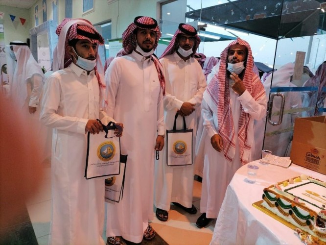 هيئة الأمر بالمعروف بمنطقة حائل تشارك في مهرجان التمور بالروضة