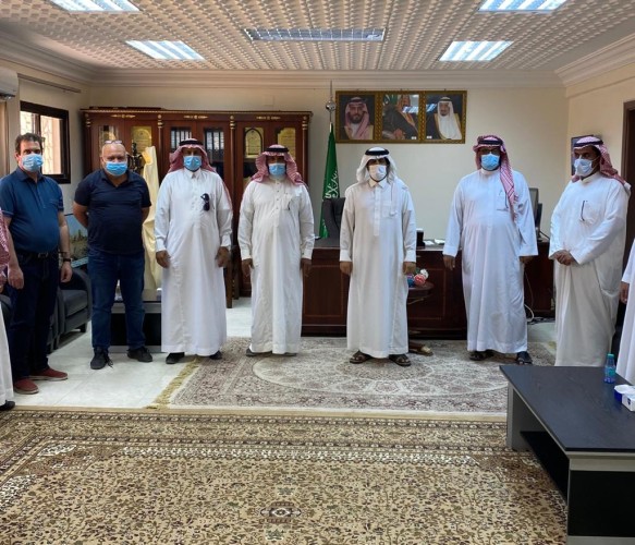 محافظ ضرية يستقبل فريق من المركز الوطني لتنمية الغطاء النباتي