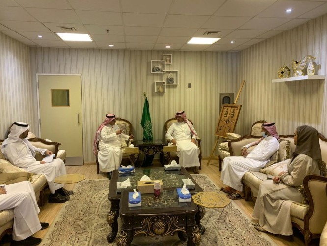 اتفاقية تعاون مشترك بين مجمع إرادة بالرياض وجمعية أسر التوحد للارتقاء بخدمات ذوي طيف التوحد