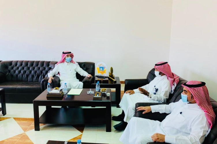 محافظ النبهانية يستقبل مساعد مدير فرع الاسكان بمنطقة القصيم