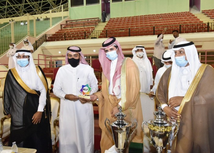 برعاية سمو أمير جازان بالنيابة.. وكيل الإمارة للتنمية يتوج الطوال بطلا لدوري اليوم الوطني 91 لمنتخبات محافظات المنطقة