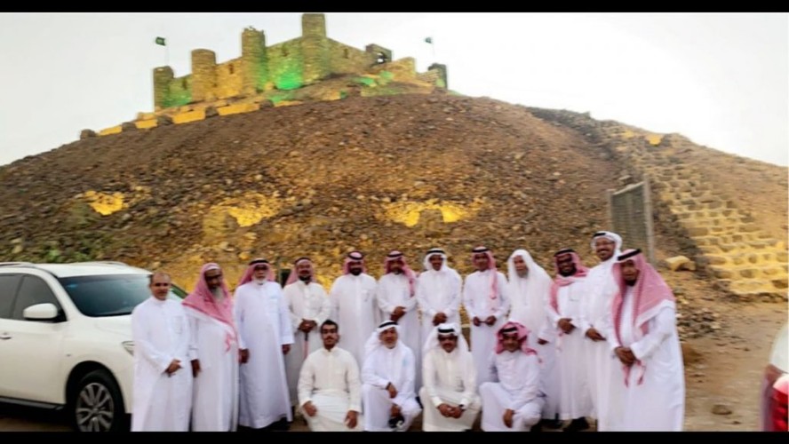 مؤرخون وباحثون يزورون عسفان ويوثقون تأريخه