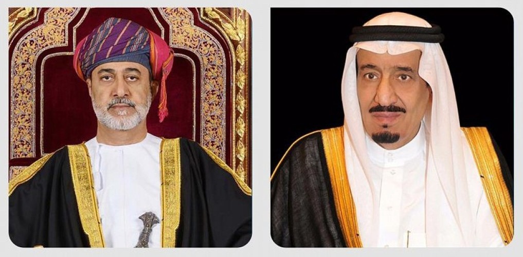 خادم الحرمين الشريفين يجري اتصالاً هاتفياً بسلطان عُمان