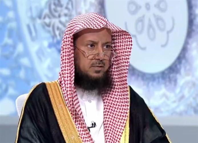 حكم جمع الصلاة وقصرها لمن هو دائم السفر من أجل العمل؟ .. السليمان يجيب!