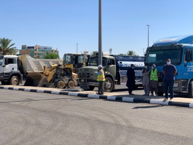 بالصور… أمانة تبوك تنفذ فرضية الامطار وتستعرض خطتها الإستباقية لتحييد خطر التجمعات المائية